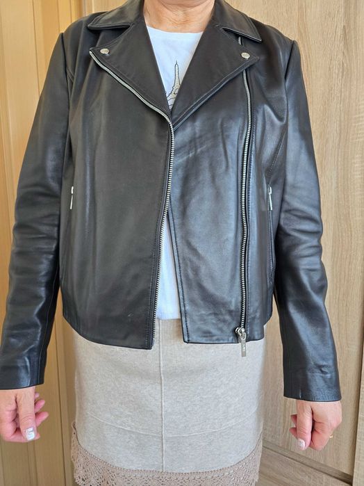 Kurtka damska czarna skórzana, skóra jegnięca.