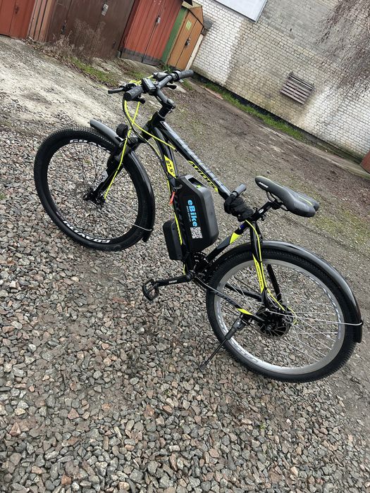 Здається електровелосипед для роботи курʼєром