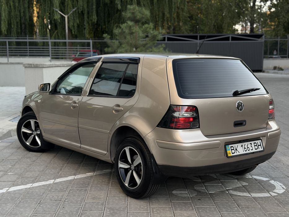 Продам Volkswagen Golf АВТОМАТ