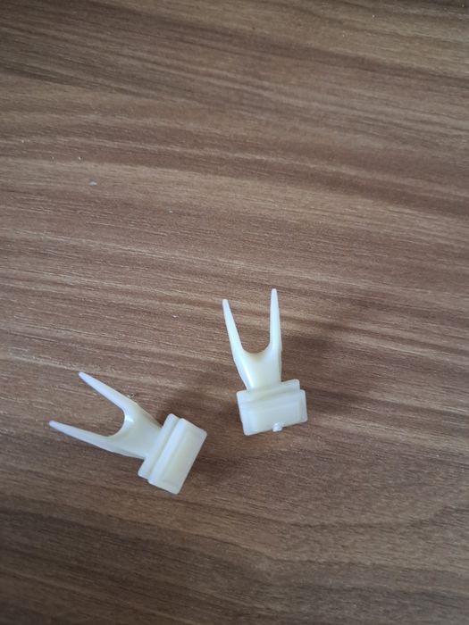 Uchwyty na owoce dla ptaków