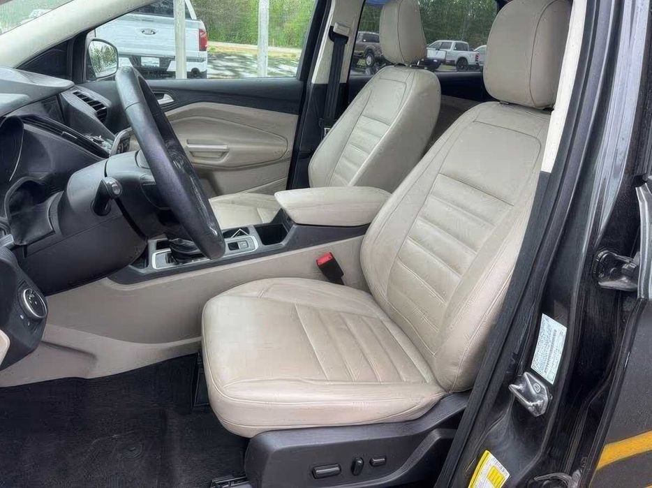 Ford Escape Titanium      2019