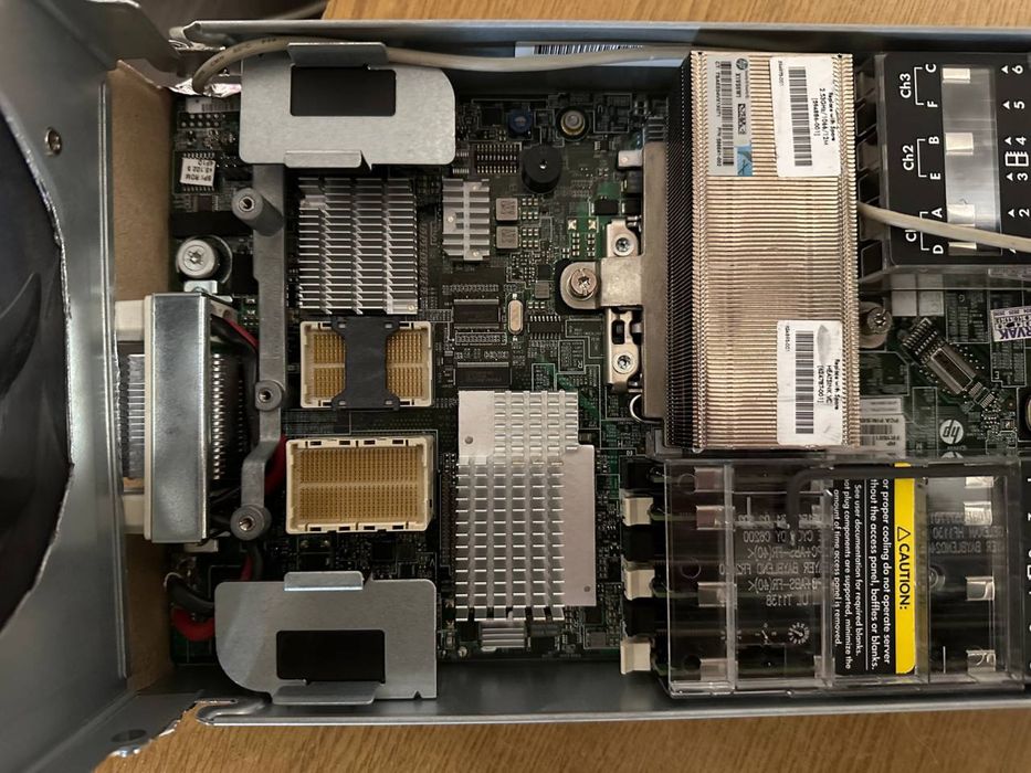 Сервер 1366 Xeon