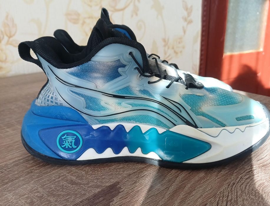 Кросівки дитячі 33р