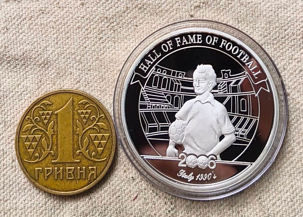 Уганда 2000 шиллінгів 2006р. " Зал футбольної слави".