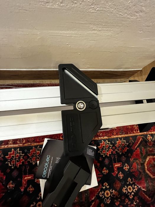 Guilhotina para Piso Laminado Dexter (Até 8mm) – Como Nova