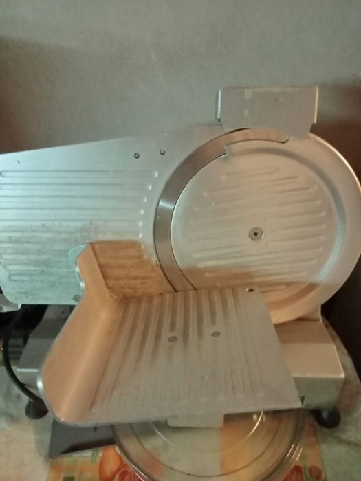 Máquina de cortar fiambre