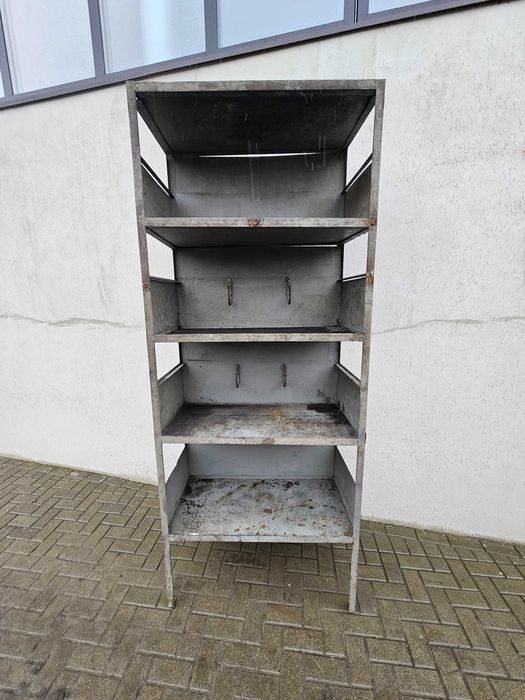 Sprzedam regały metalowe warsztatowe