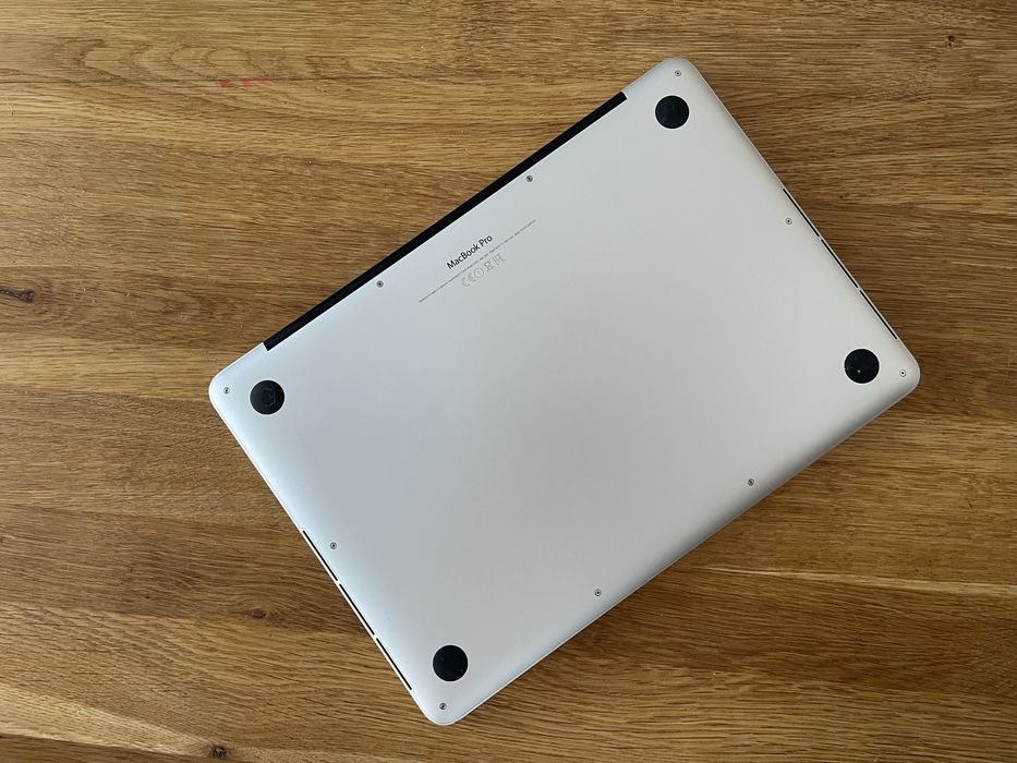 Zadbany apple MacBook Pro 13” retina ssd 250GB  sequoia