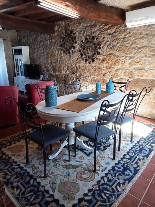Casa de Pedra Turismo Rural com piscina . Totalmente Equipada e Privada.