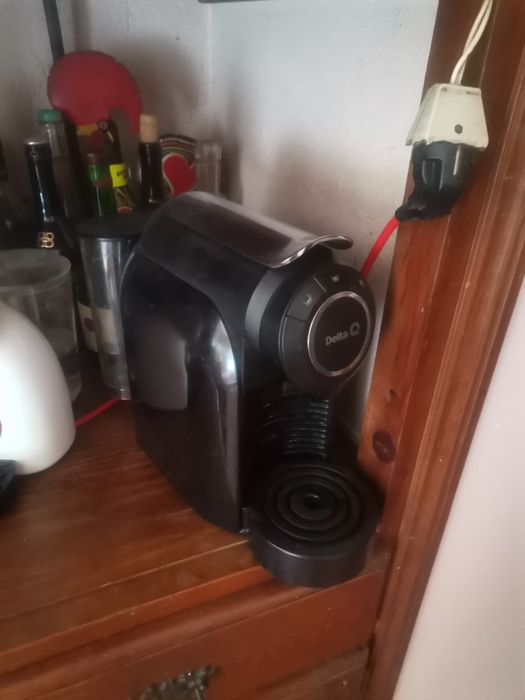 Máquina de café Delta Q64738355321347120