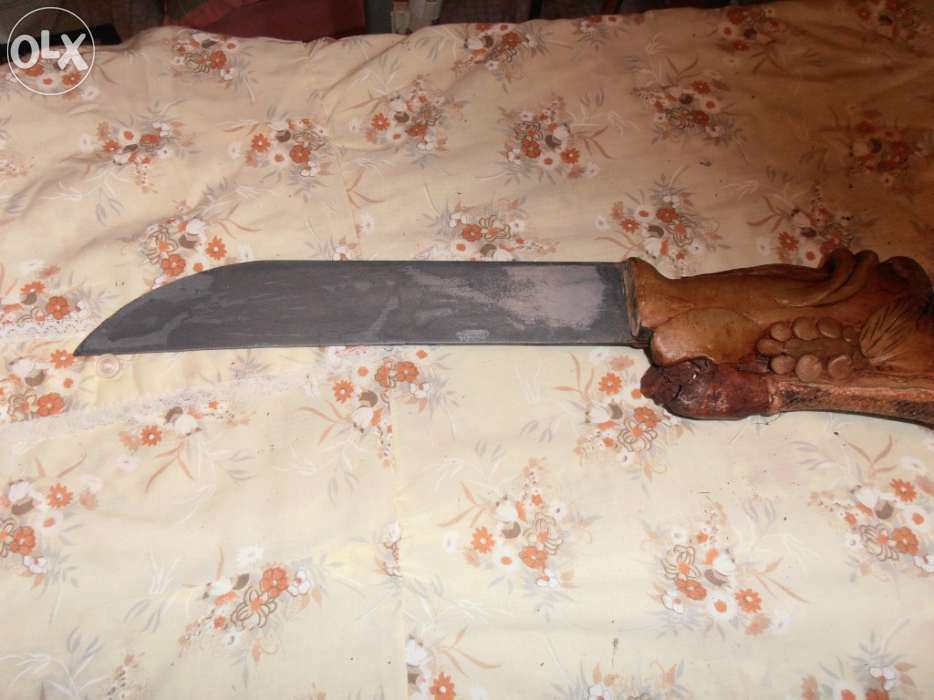 Faca de enfeite muito bonita