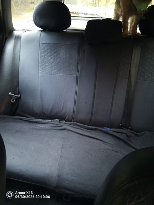 Carro Toyota Avensis