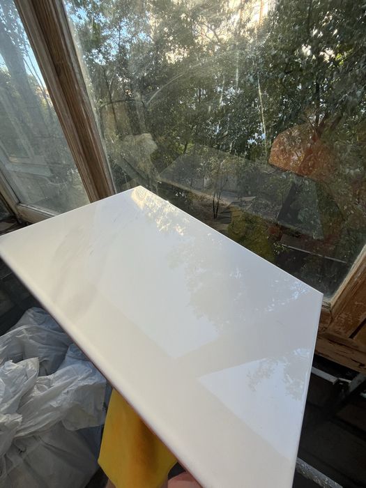 Плитка біла глянцева кераміка