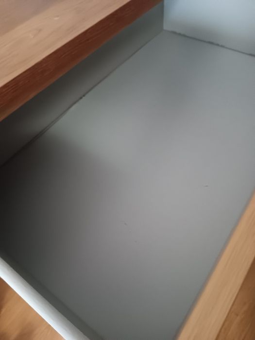 Vende-se cómoda Malm 4 gavetas