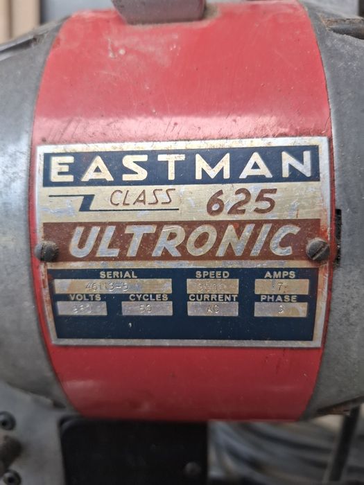 Maquina de corte de tecido