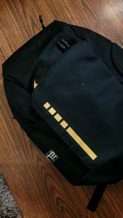 Рюкзак найк еліт чорного кольру стан новий