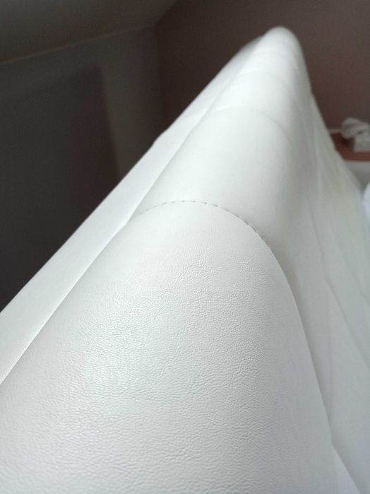 Łóżko z materacem 160x200