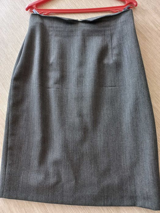 spódnica ciemnoszara  rozm.40  50zł