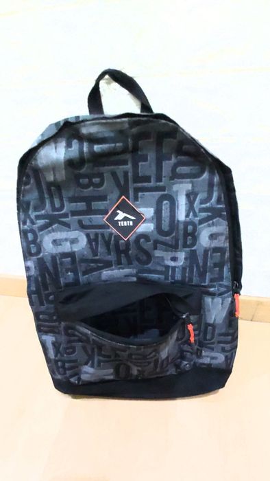 Mochila cinza estampada "Tenth"