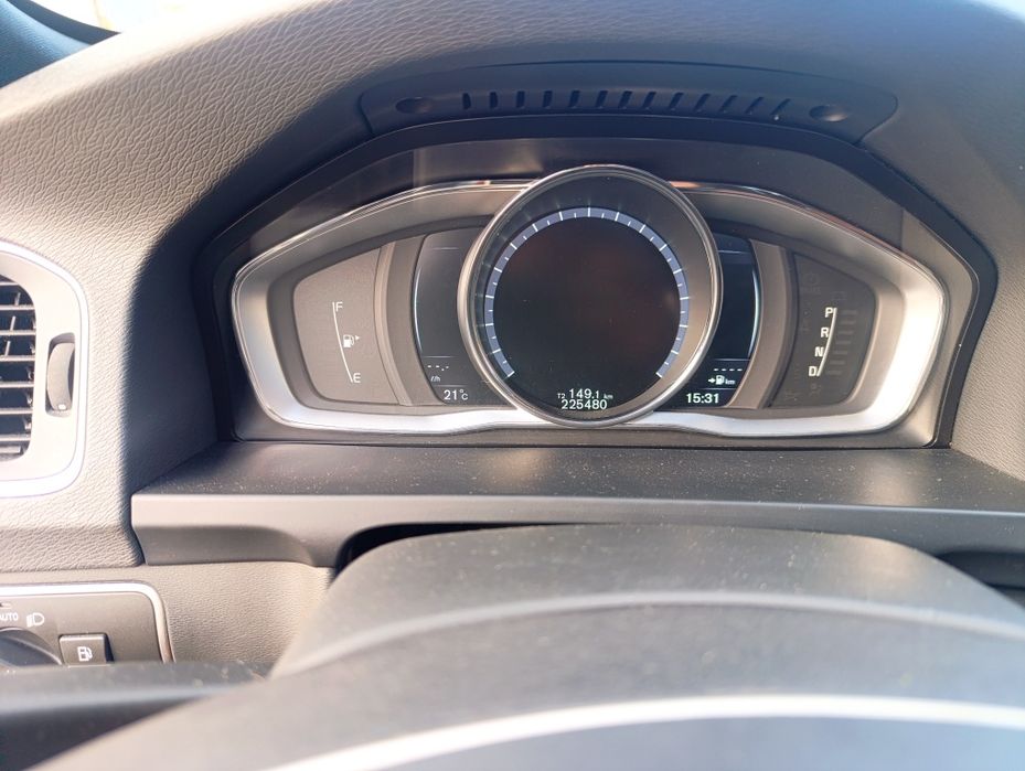 Автомобиль Свеже Пригнанна Volvo S60 T5