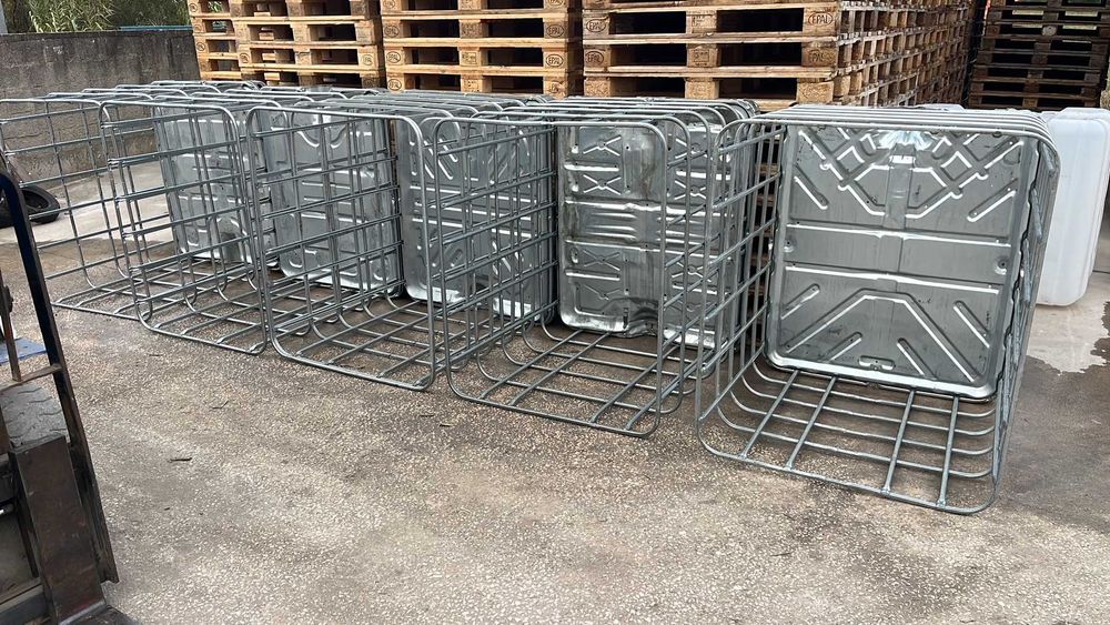 Depósitos IBC de 1000L - Palete Metálica = 80€