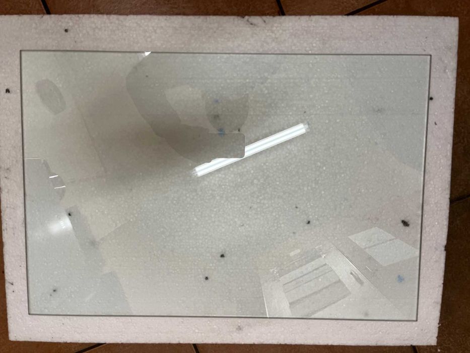 Szyba hartowana 60x40cm, grubość 6mm, szlifowane krawędzie