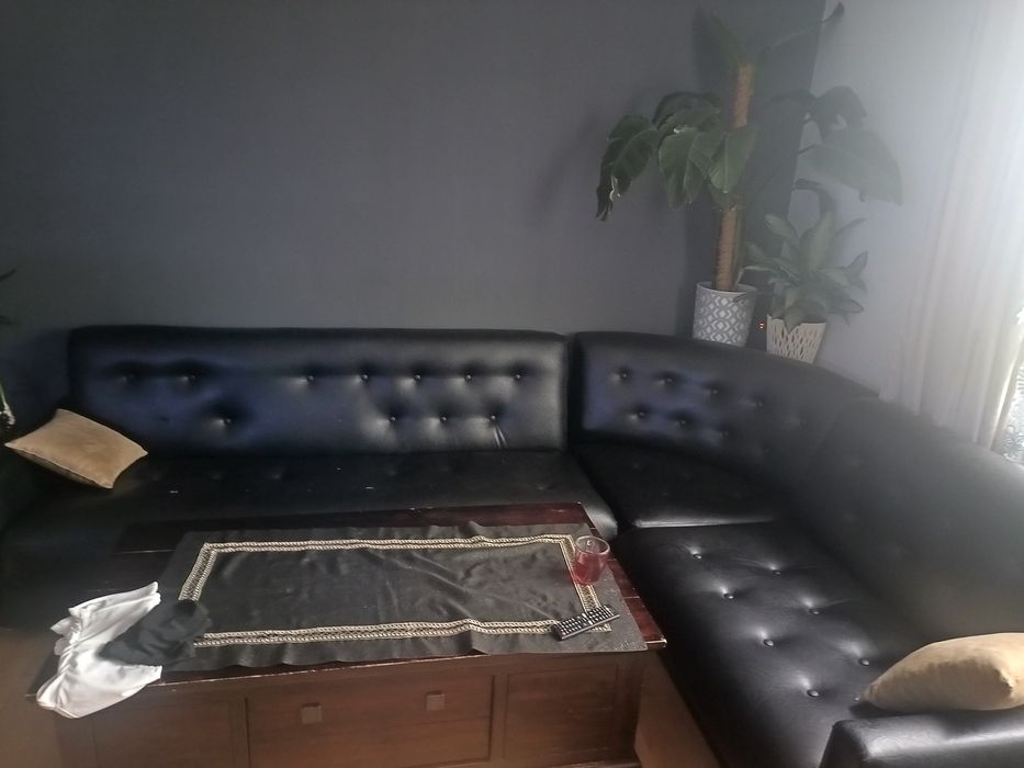 Narożnik plus dwa fotele