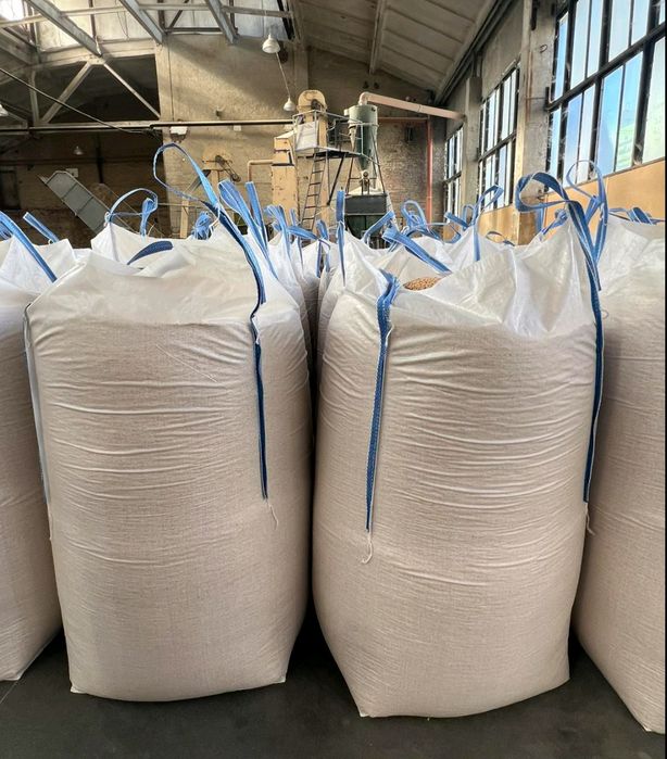 Пеллеты топливные в гранулах древестные пелета біла для опалення НДС