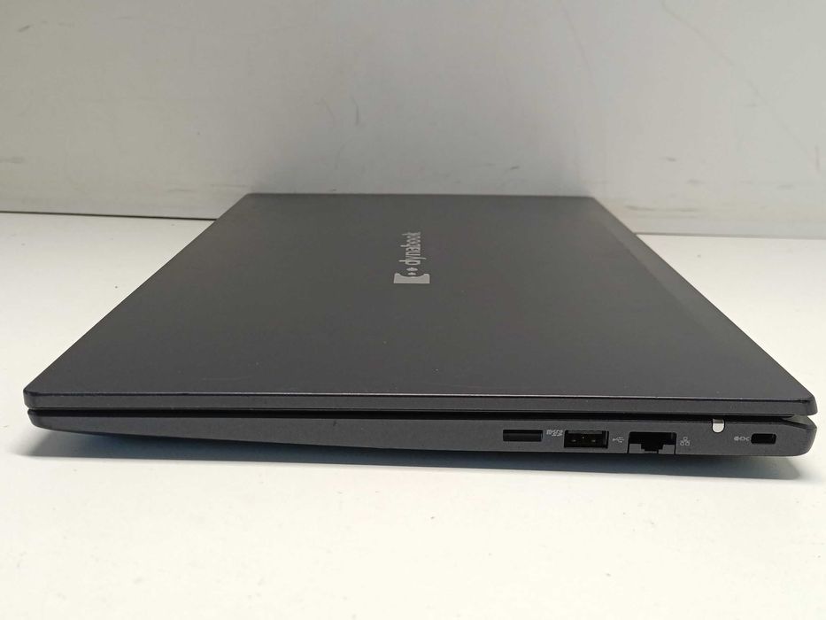 Ноутбук Toshiba Dynabook А50-J 15.6" IPS  i5-1135G7 8Gb 256Gb SSD