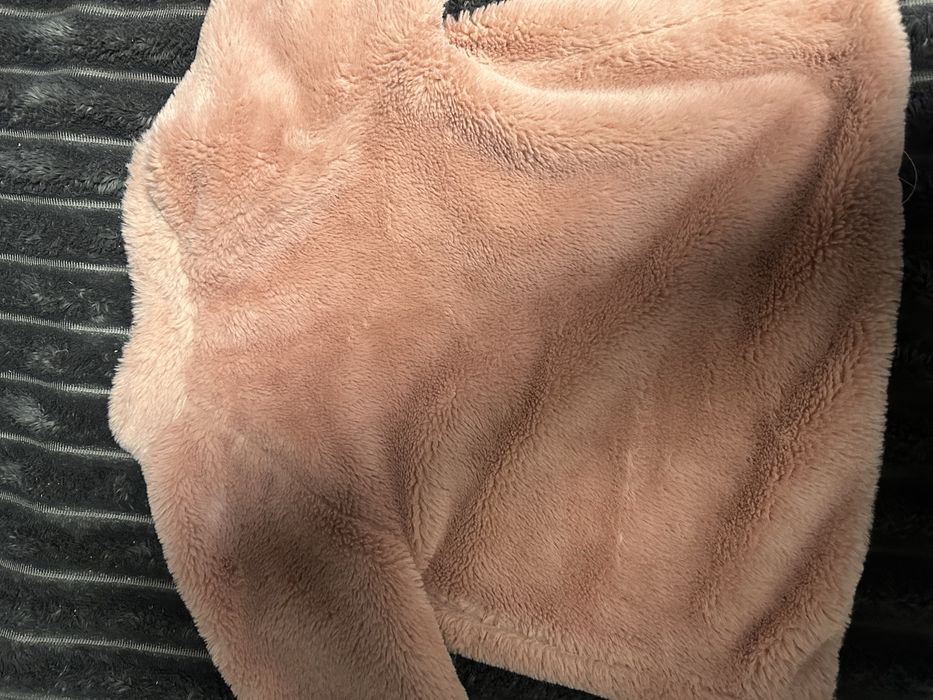 Весняна шубка, розмір 104-110