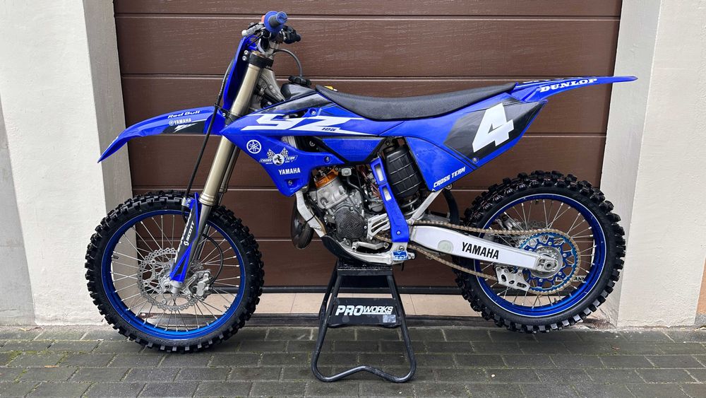 Yamaha YZ 125 z 2022 roku, drugi właściciel, dodatki, transport
