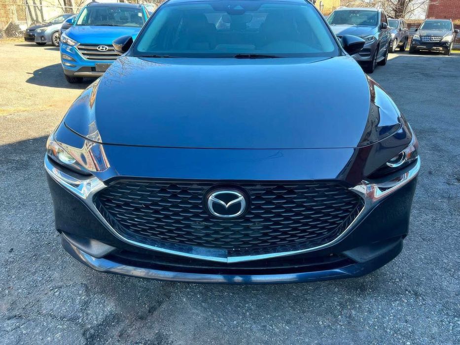 Mazda 3      2019