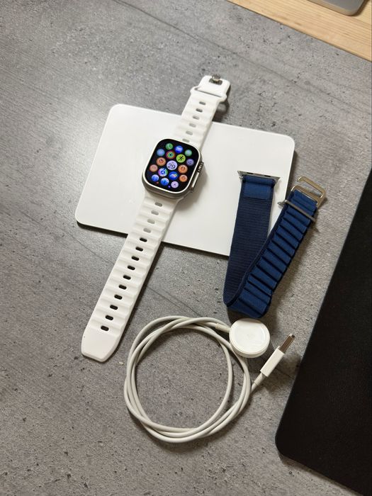 Apple Watch Ultra 1 49 mm АКБ 92% Titanium Зарядний кабель та Два ремінця