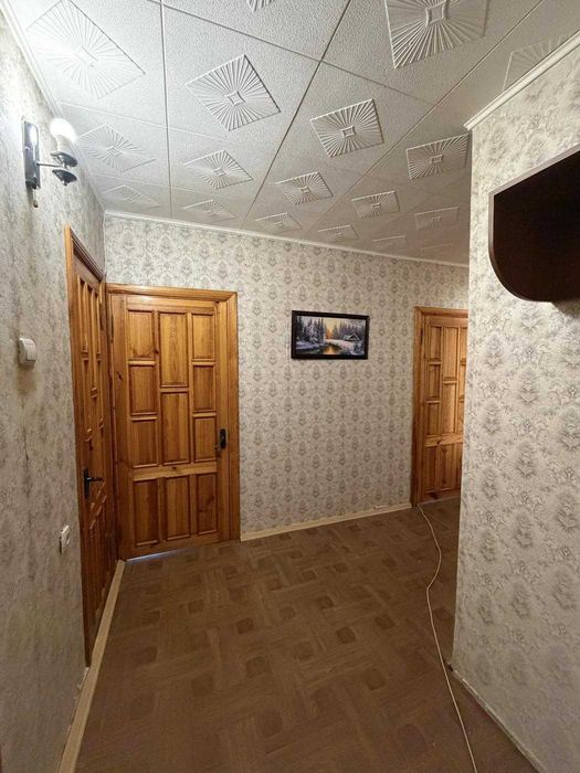4-кімнатна квартира, цегла. Район 5 ліцею
