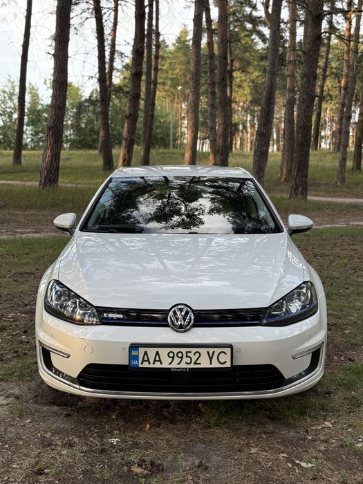 Продажа/обмен Volkwagen E-Golf . Электро