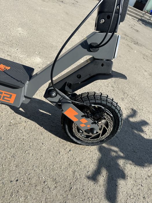 Електросамокат Kugo G2