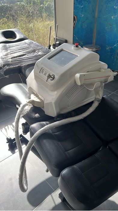 Maquina laser tatuagem