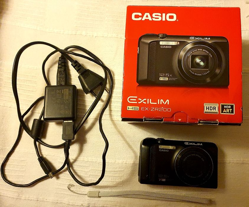 Máquina Fotográfica Casio Exilim XR200
