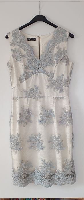Sukienka koronkowa elegancka