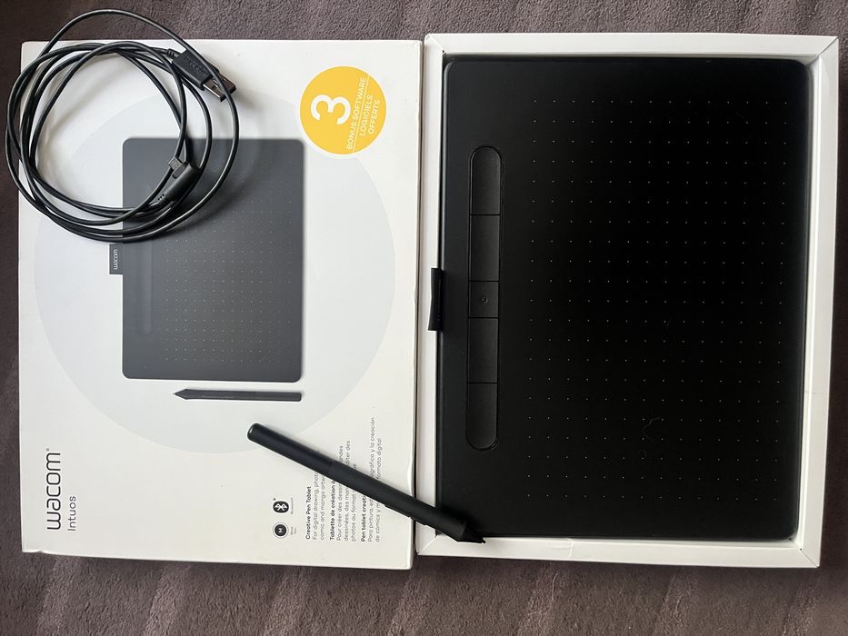Графічний планшет Wacom Intuos M Bluetooth Black