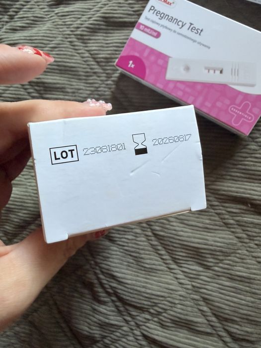 2 testy ciążowe + 1 test owulacyjny – nowe, nieotwierane