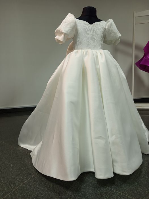 Сукня до першого причастя