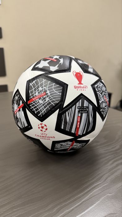 Мяч футбольный 5 термошов Ліга чемпіонів