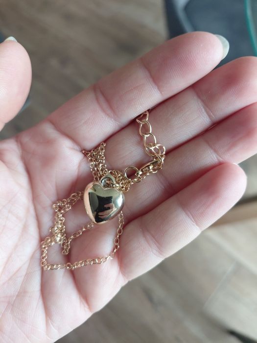 Łańcuszek z serduszkiem