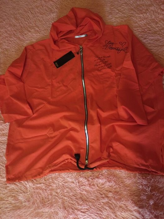 Дуже гарна літня кофта