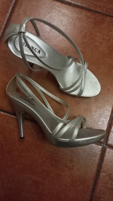Venda de Sandálias de Cerimónia