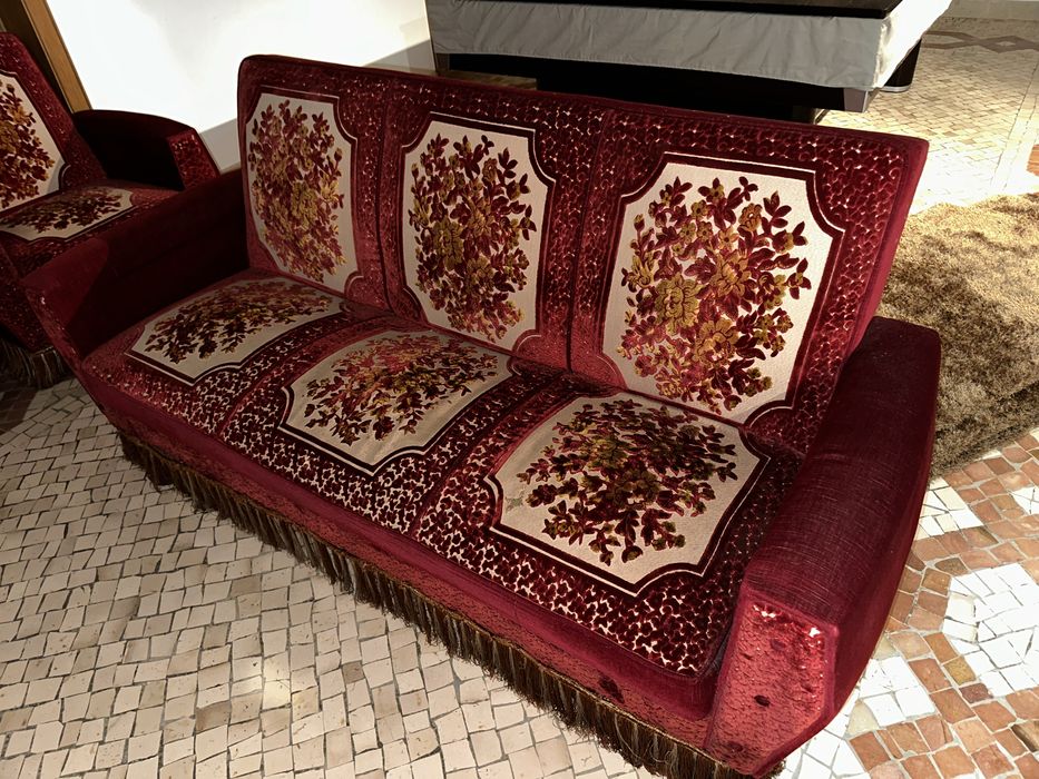 Sofá grande vernelho