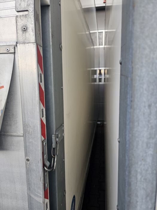Kontener z windą do iveco daily