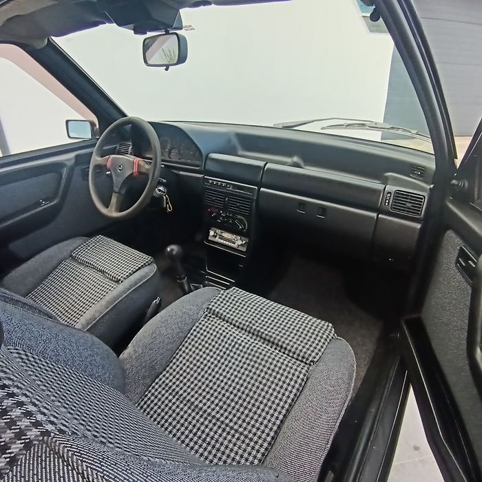 Fiat Uno turbo IE