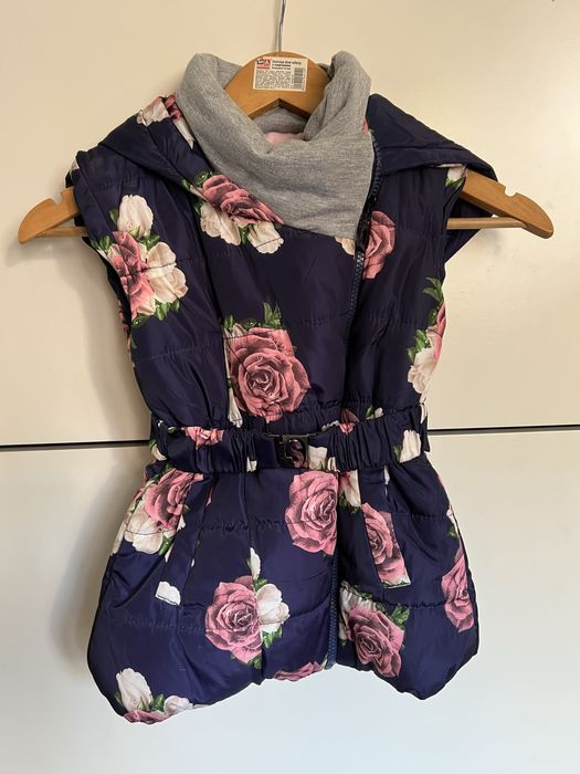 Утеплена жилетка, безрукавка на вік 5-7 років